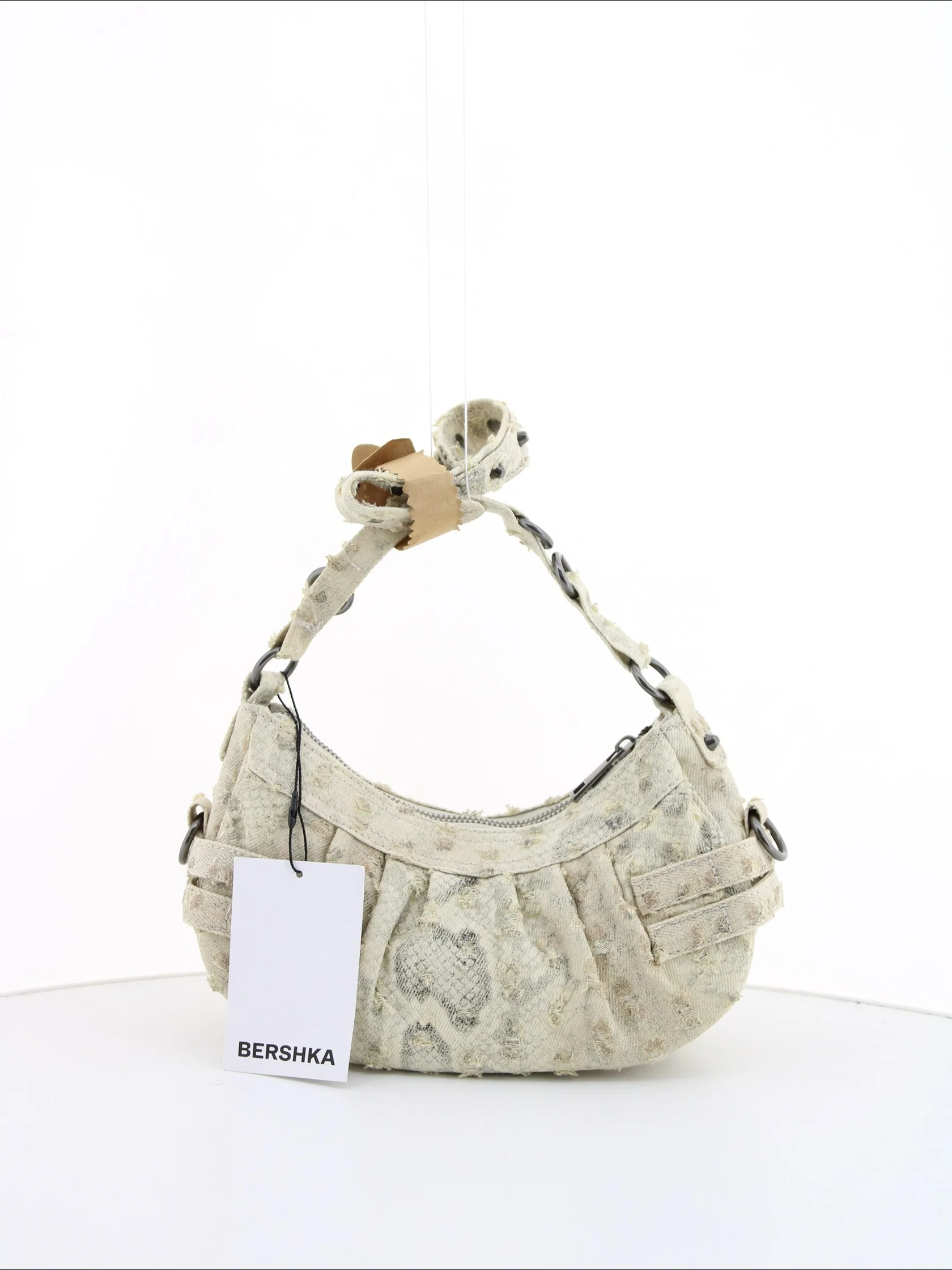 Torebka Bershka Rozmiar: uniwersalny
